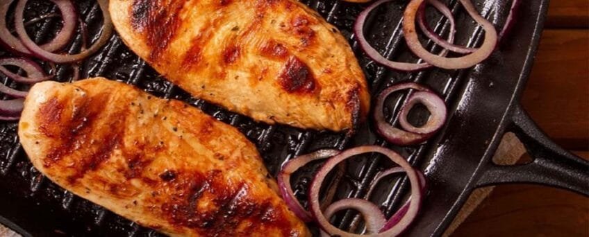 bistequeira no preparo de carnes